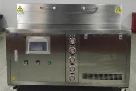 低温冷冻机用什么冷媒好？氨是常见选择！
